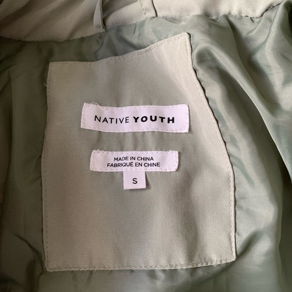 UO: NATIVE YOUTH SAGE GREEN PUFFER - Picture 4 of 6